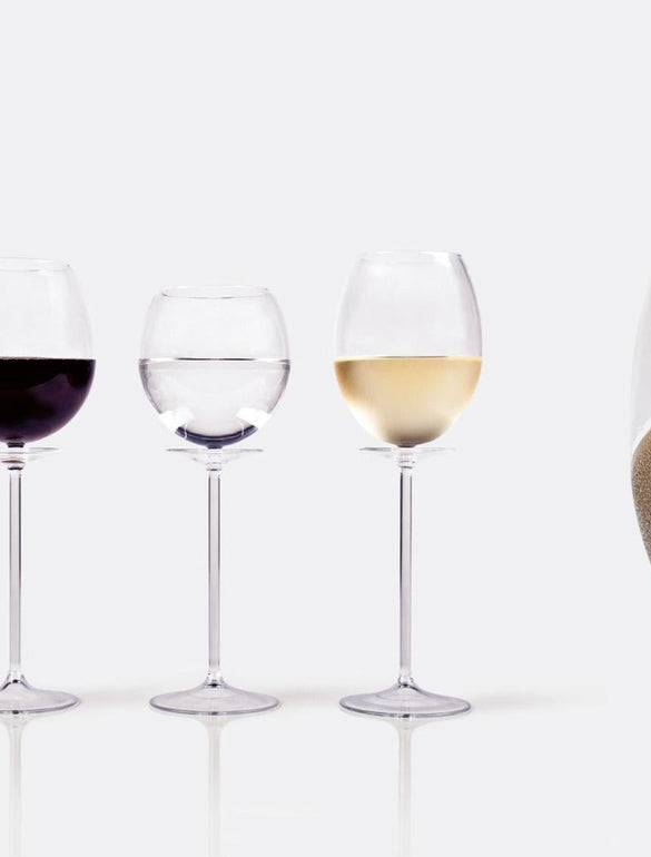 Tre bicchieri di vino diversi