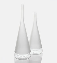 Trevis, bottiglie di design in vetro sabbiato