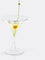 Bicchiere di cocktail con oliva