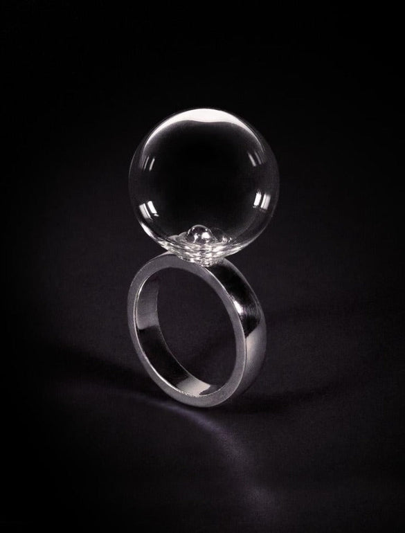 Sfera, anello in argento con sfera in vetro