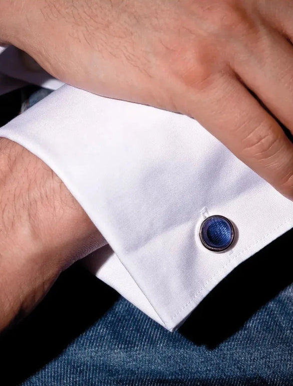 Camicia elegante con gemelli blu