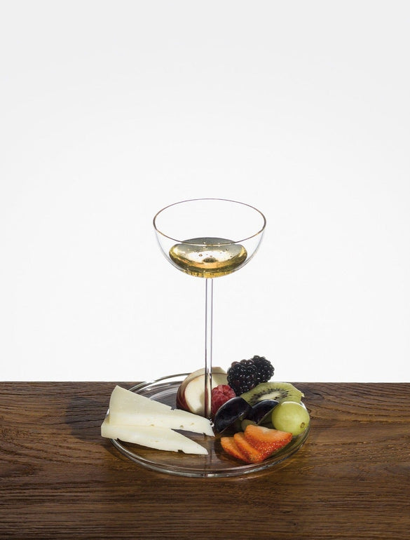 Bicchiere di vino e stuzzichini