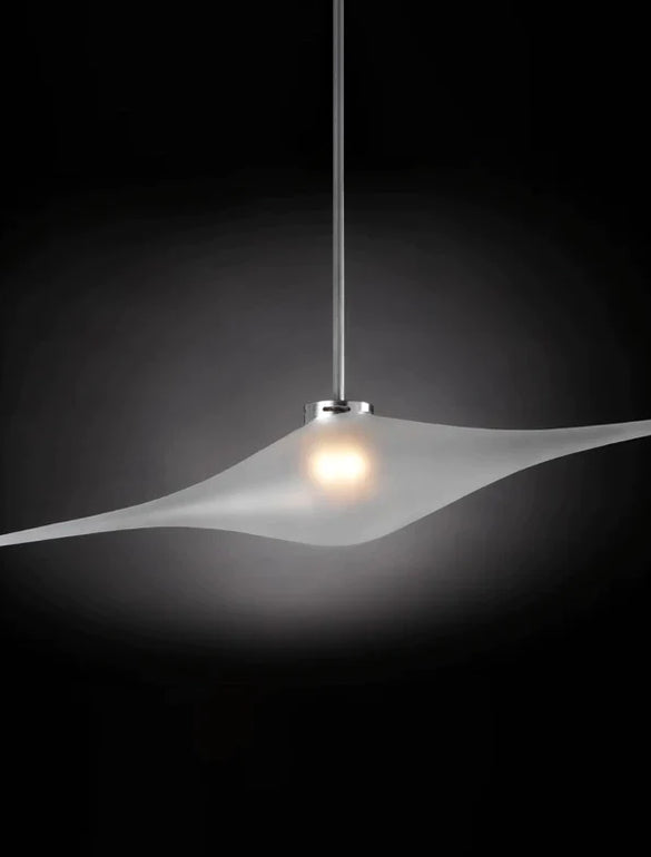 Lampada sospesa dal design moderno