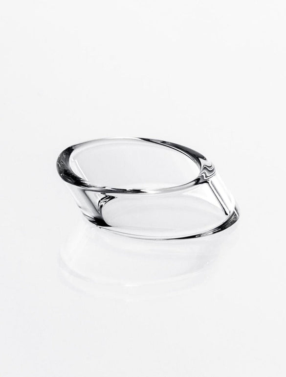 Anello moderno in argento lucido