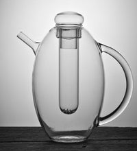Bea, glass teapot
