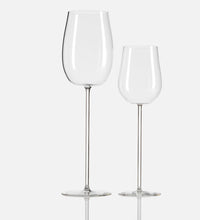 Modigliani, wine glass