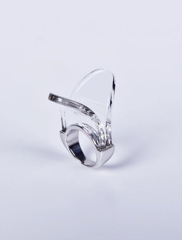 Ali, design ring in glass and silver, wing-shaped
