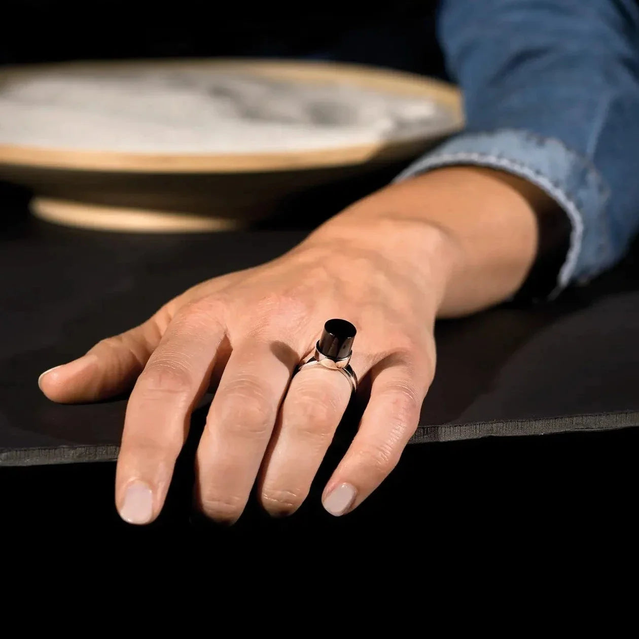 Cosmo, design ring with black glass piece