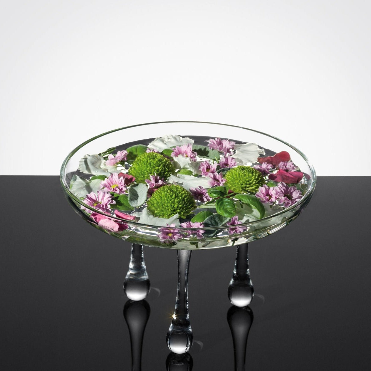 Agilla, serving stand in glass