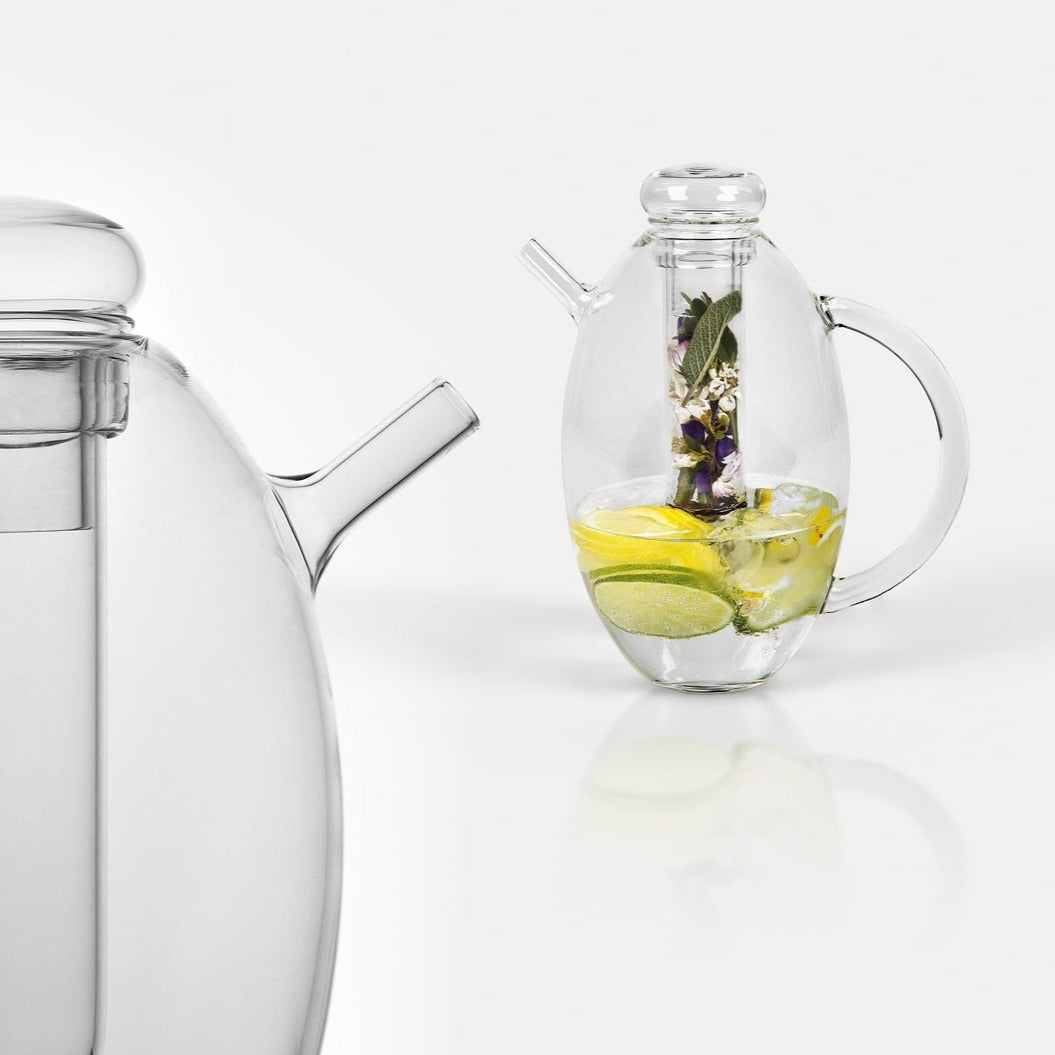 Bea, glass teapot