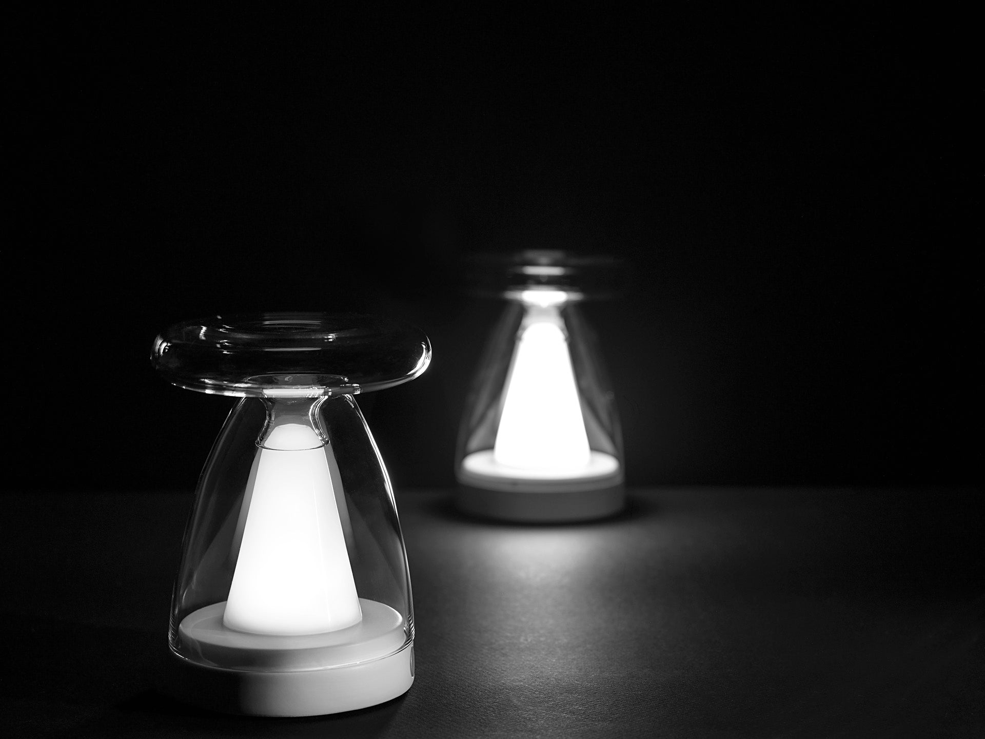 Medusa lampada da tavolo senza fili – Blueside Design Shop