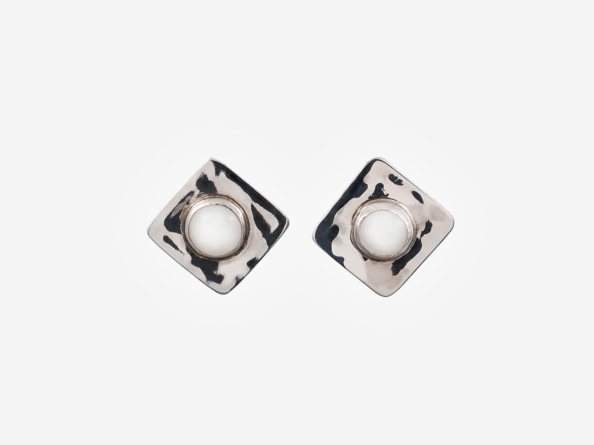 Olimpia, earrings in glass and silver, rhombus-shaped