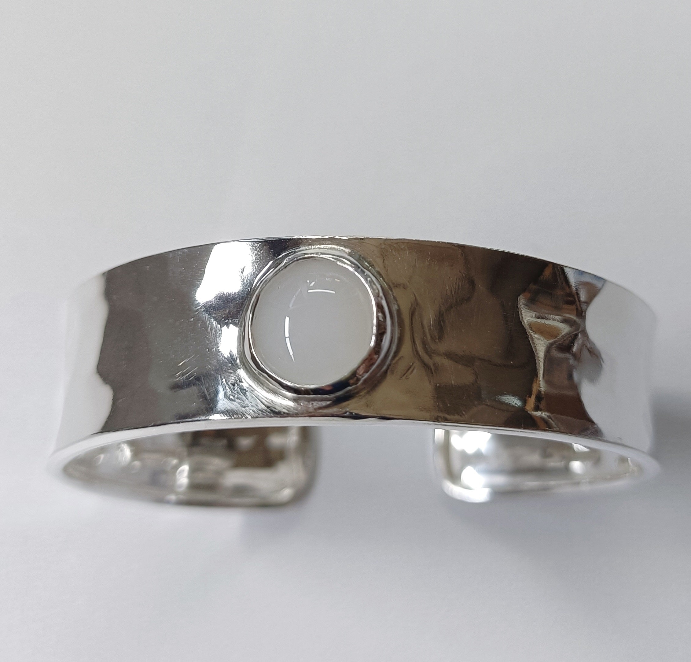 Olimpia 15, small rigid band bracelets in glass and silver