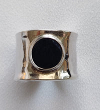 Olimpia, band ring in glass and silver 